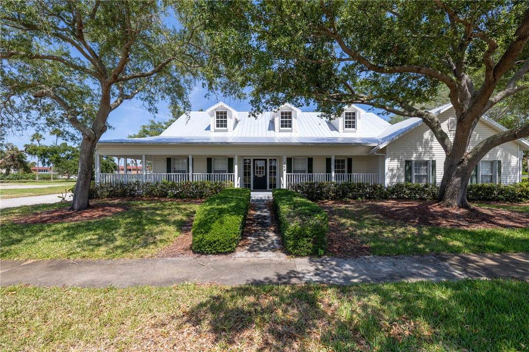 148 Vista Royale - Photo 1