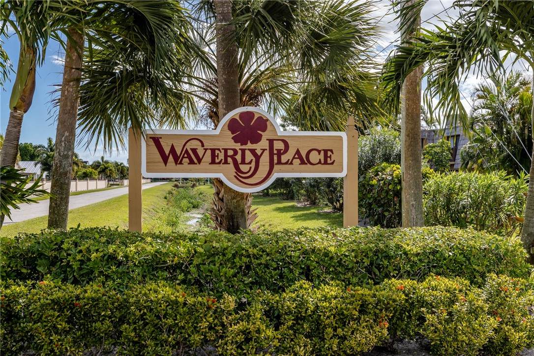 415 Waverly Place - Photo 1