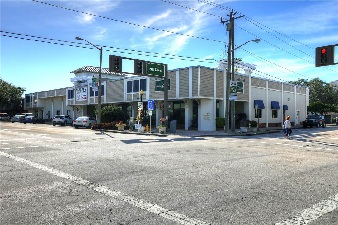 2045 14th Avenue - Photo 1