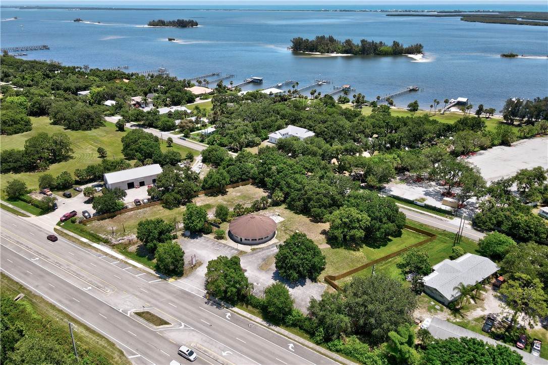 https://bt-photos.global.ssl.fastly.net/indianriver/orig_boomver_1_289082-2.jpg