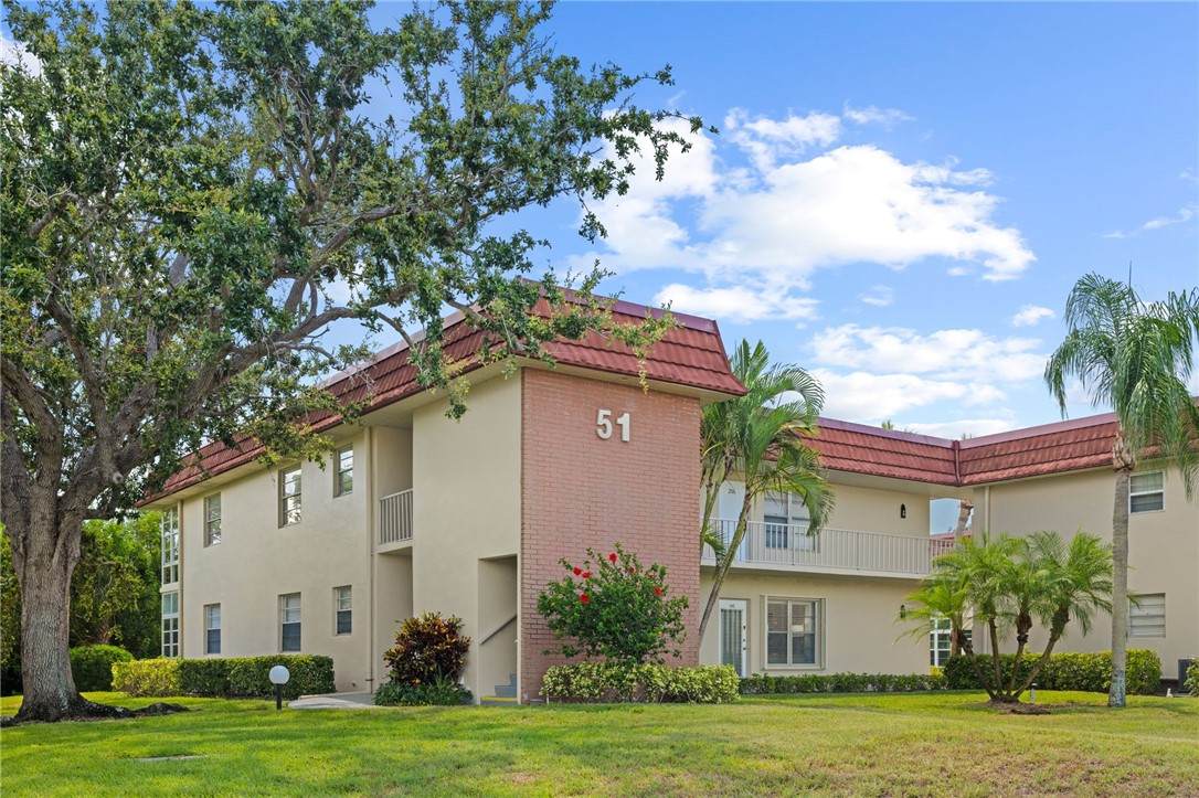 51 Woodland Drive - Photo 1