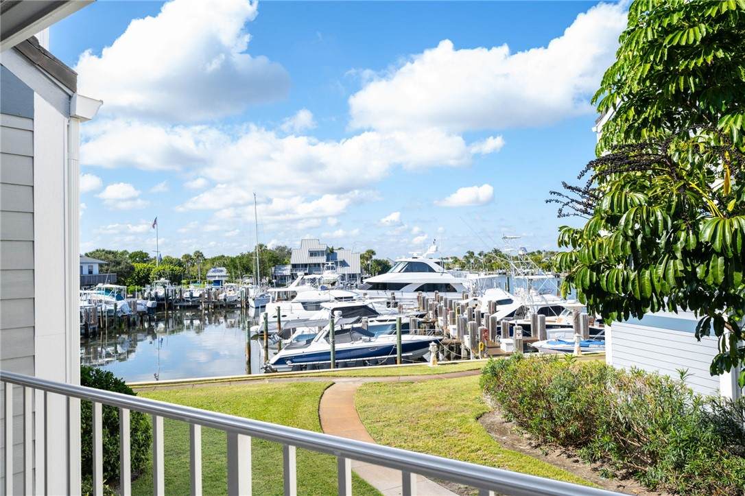 https://bt-photos.global.ssl.fastly.net/indianriver/orig_boomver_1_292683-2.jpg