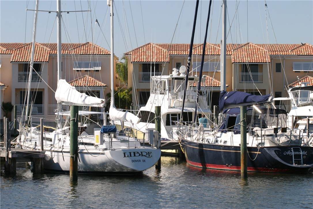 https://bt-photos.global.ssl.fastly.net/indianriver/orig_boomver_1_293140-2.jpg