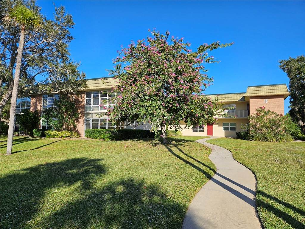 16 Vista Gardens Trail - Photo 1