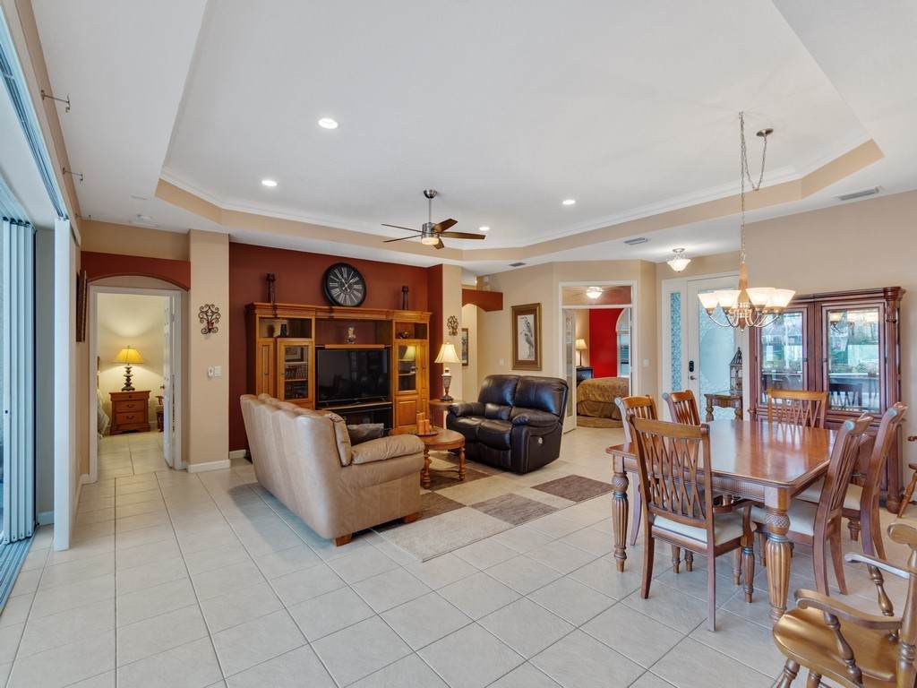 https://bt-photos.global.ssl.fastly.net/indianriver/orig_boomver_1_294287-2.jpg