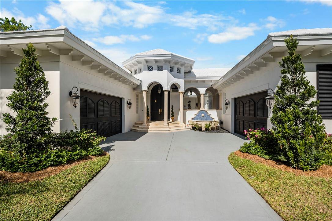 7 Beachside Drive - Photo 1
