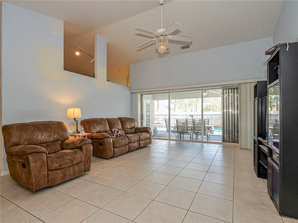 https://bt-photos.global.ssl.fastly.net/indianriver/orig_boomver_1_295174-2.jpg
