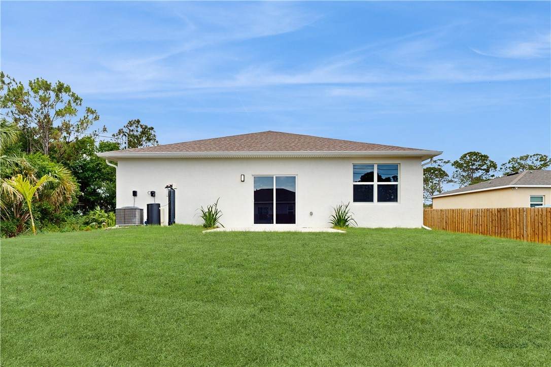 https://bt-photos.global.ssl.fastly.net/indianriver/orig_boomver_1_295368-2.jpg
