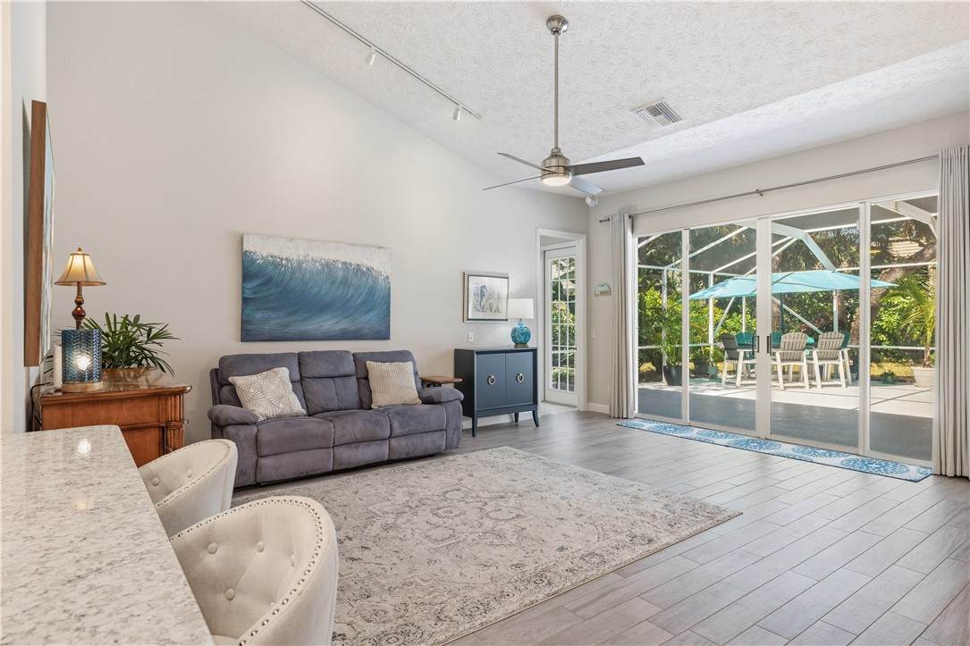 330 Marbrisa Drive - Photo 1