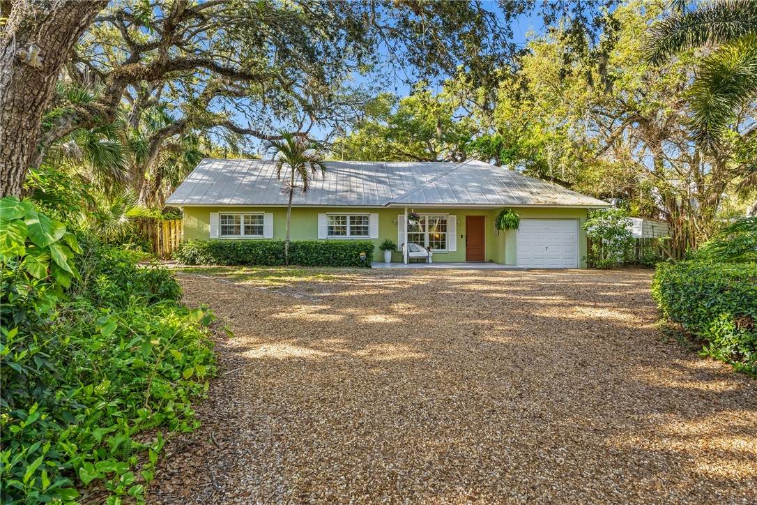 456 Holly Road - Photo 1