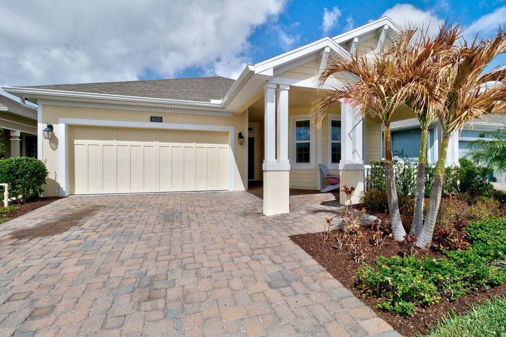 https://bt-photos.global.ssl.fastly.net/indianriver/orig_boomver_1_295567-2.jpg