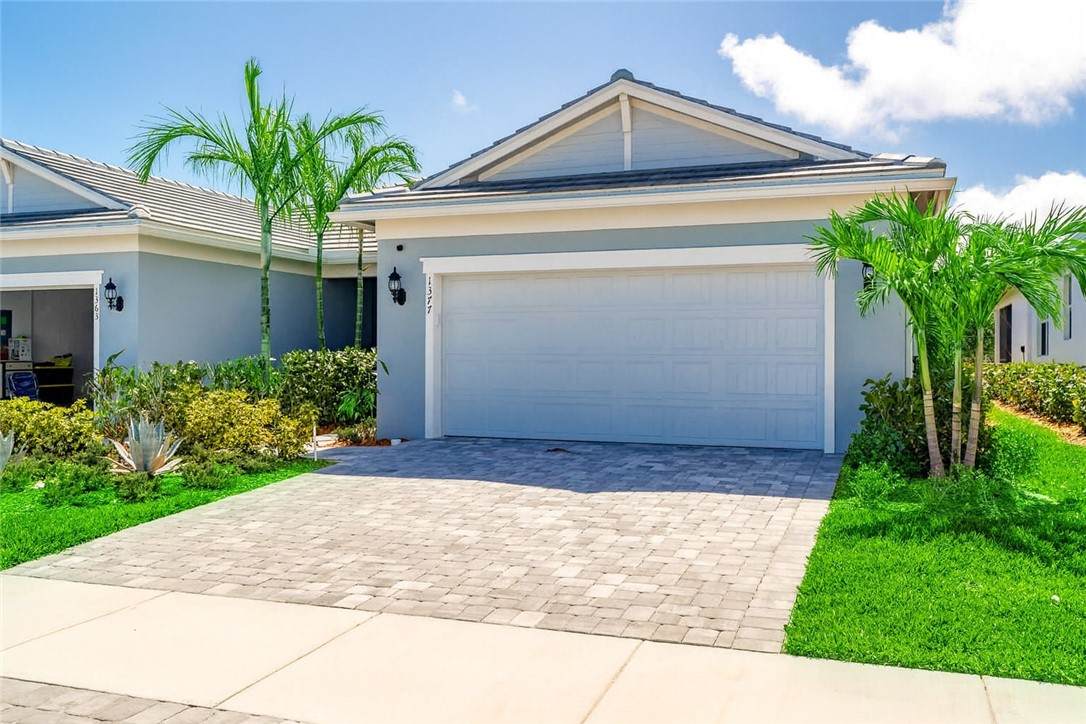 1377 Harper Way - Photo 1