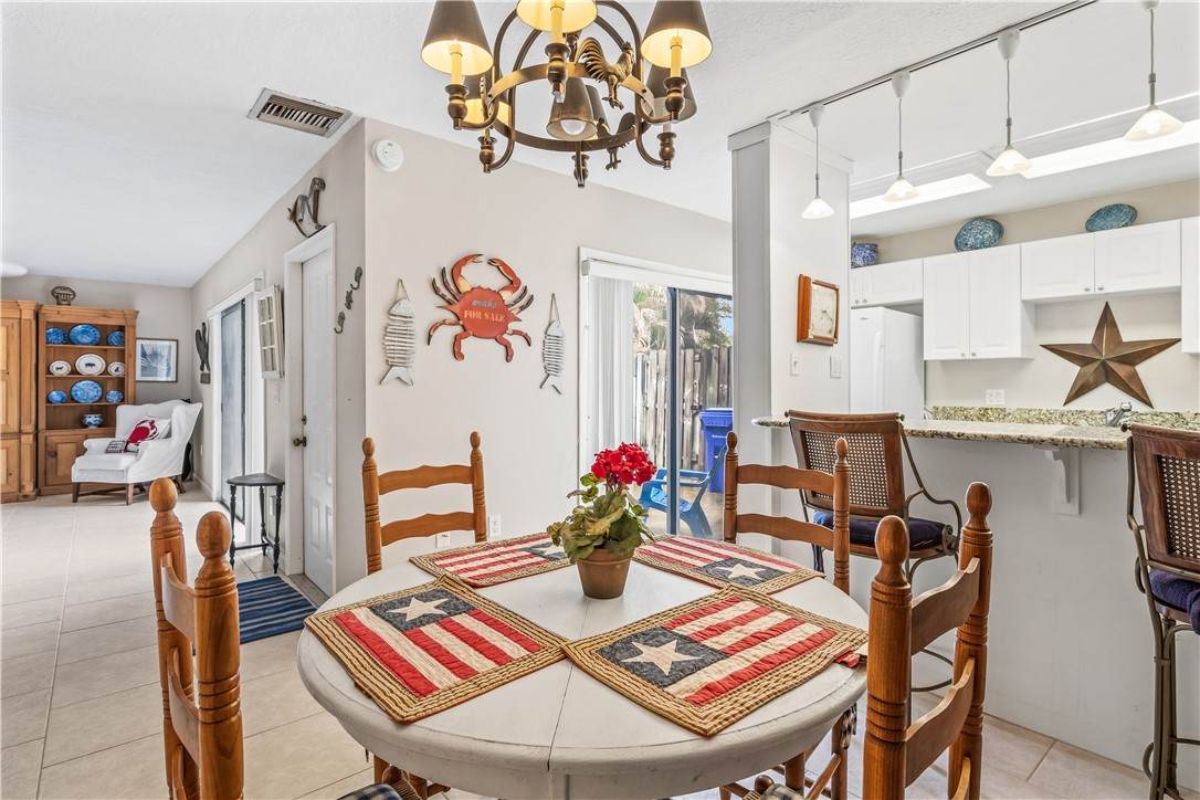 550 Tropic Lane - Photo 1