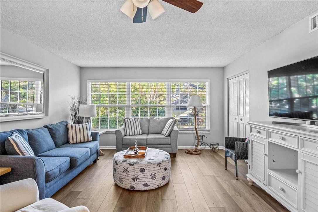 900 Jasmine Lane - Photo 1