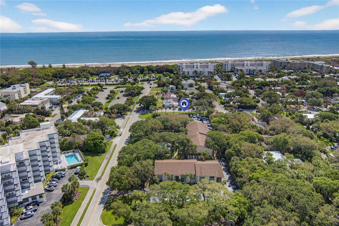 910 Causeway Boulevard - Photo 1