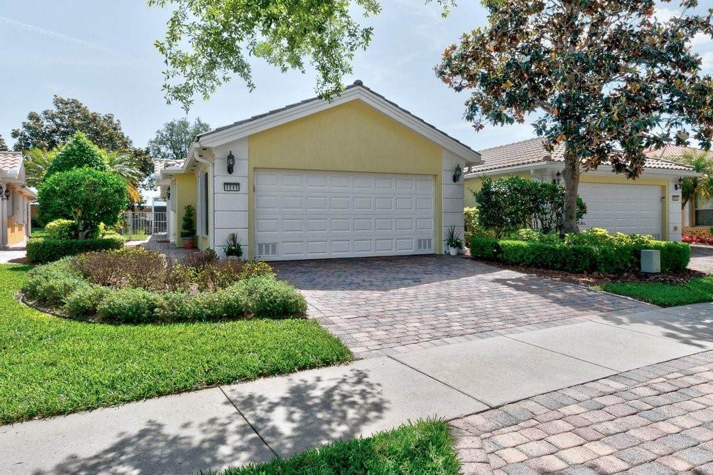 4949 Corsica Square - Photo 1