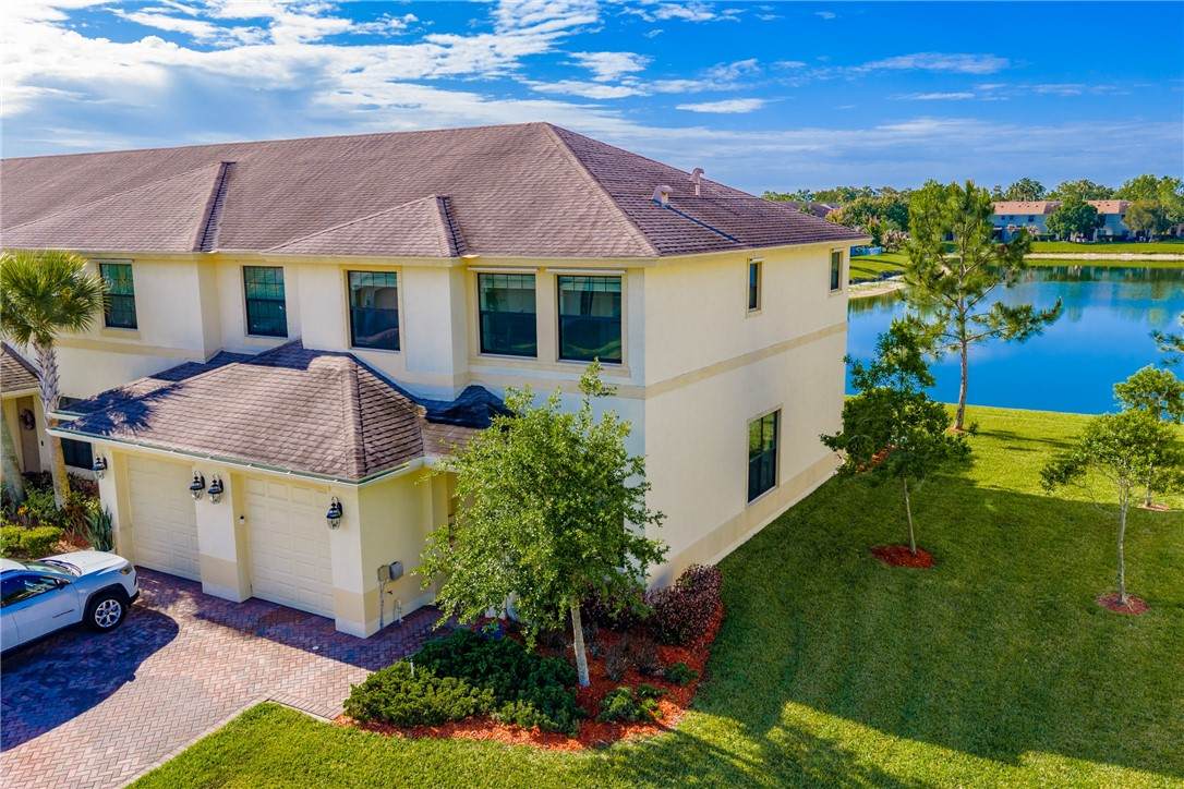 9848 Villa Circle - Photo 1