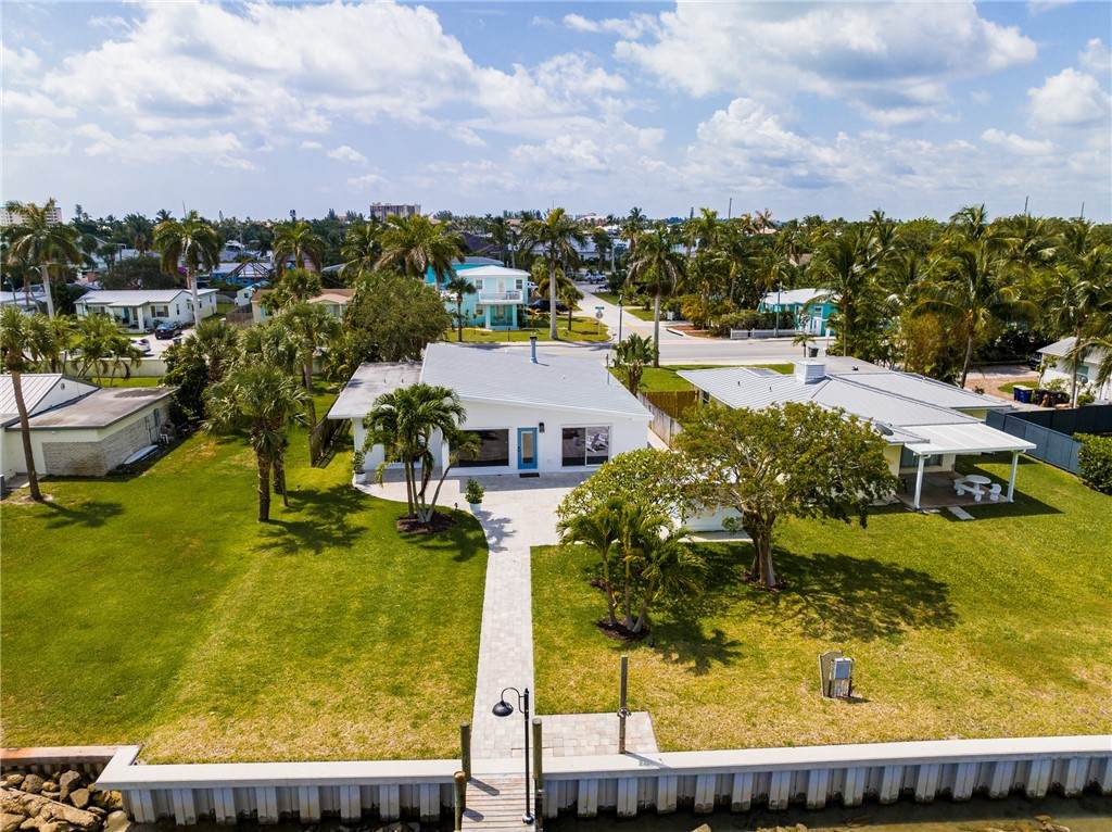 https://bt-photos.global.ssl.fastly.net/indianriver/orig_boomver_1_297047-2.jpg