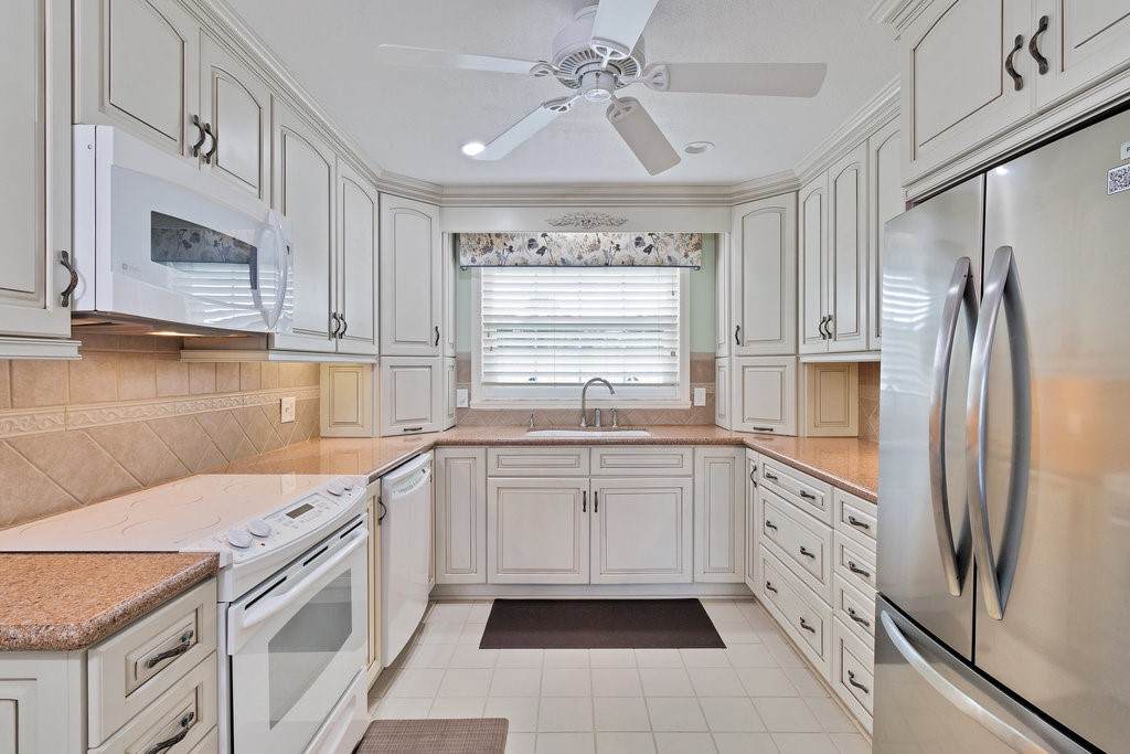 830 Lake Orchid Circle - Photo 1