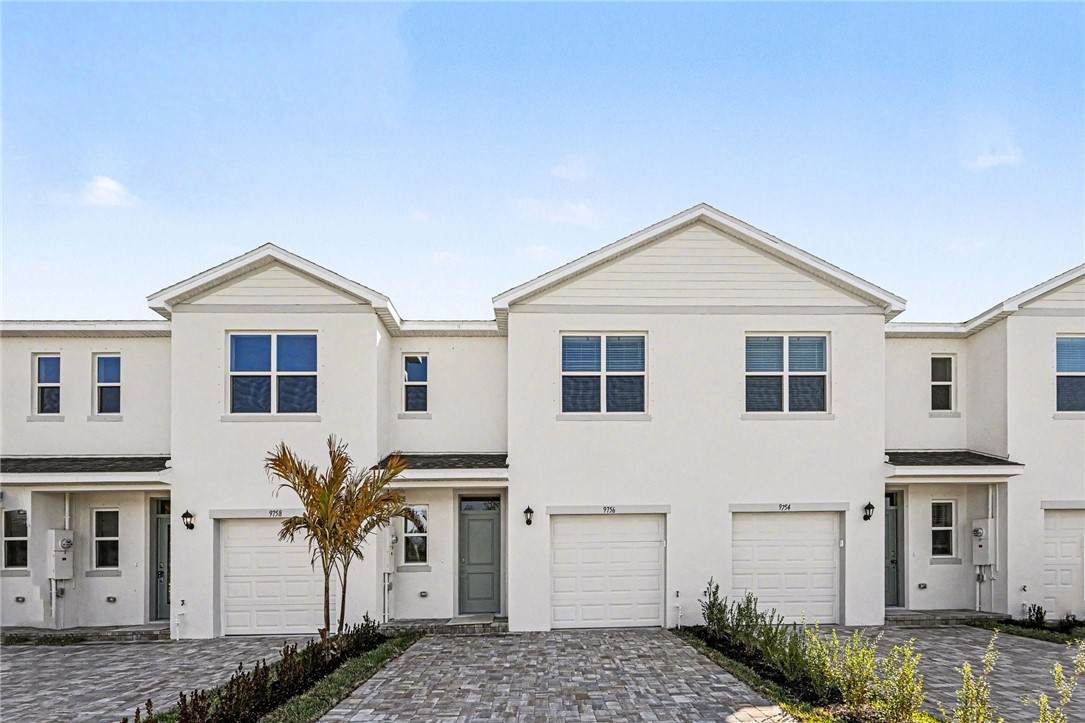 9731 Venetian Square - Photo 1