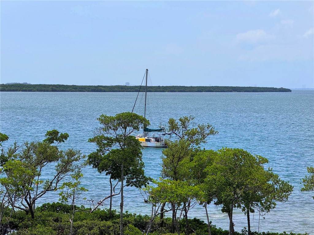 https://bt-photos.global.ssl.fastly.net/indianriver/orig_boomver_1_297279-2.jpg