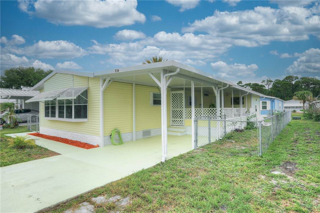 https://bt-photos.global.ssl.fastly.net/indianriver/orig_boomver_1_297322-2.jpg