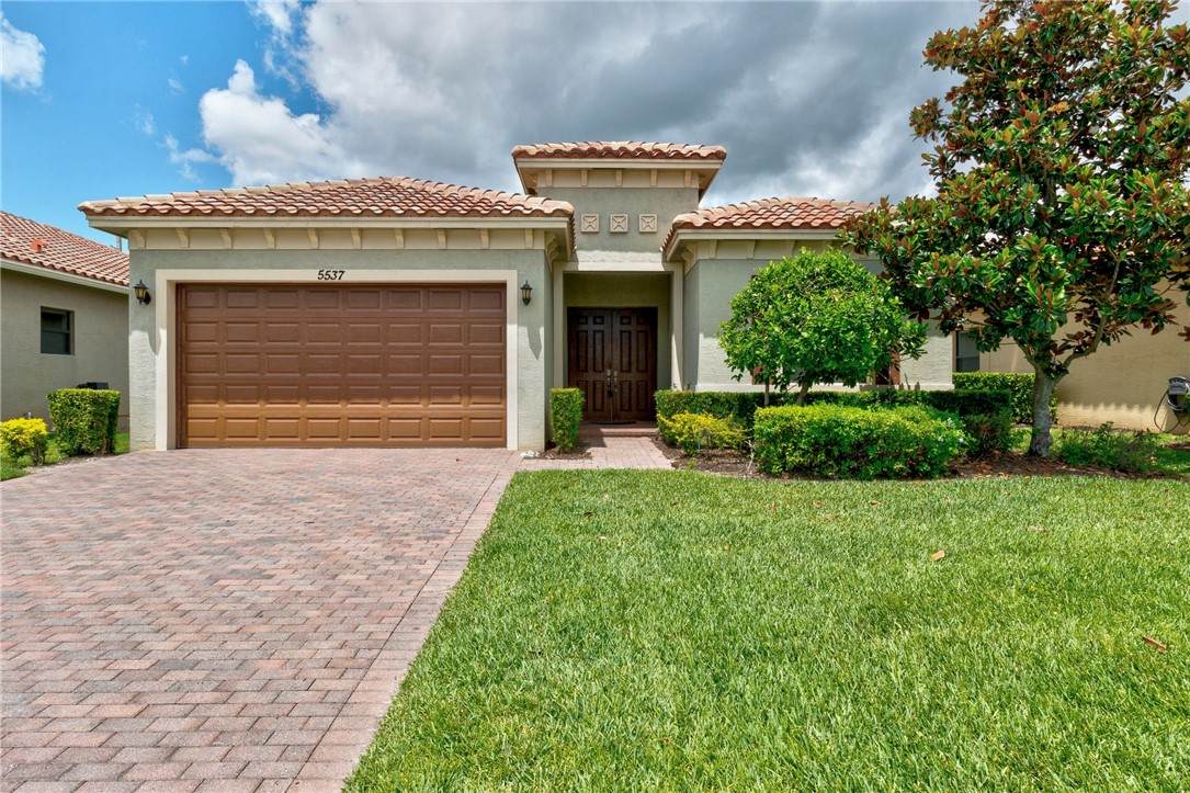 5537 57th Way - Photo 1