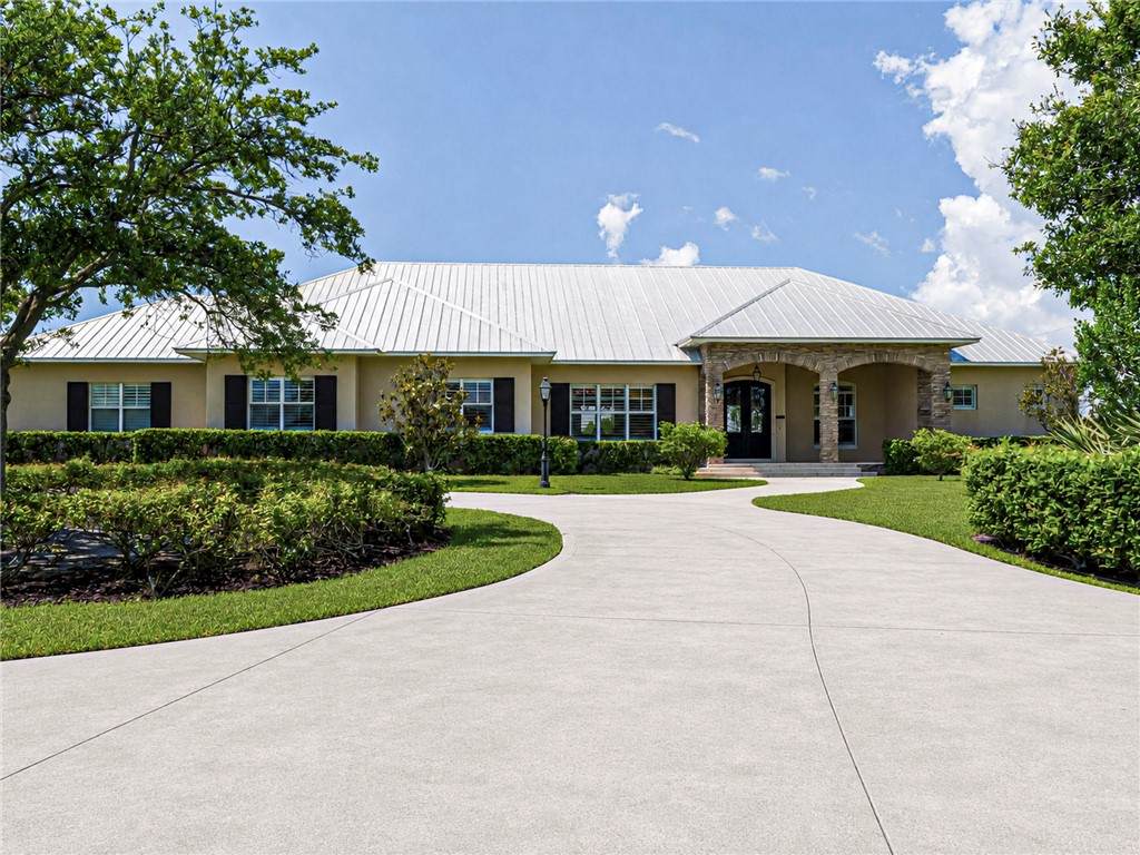 https://bt-photos.global.ssl.fastly.net/indianriver/orig_boomver_1_297393-2.jpg