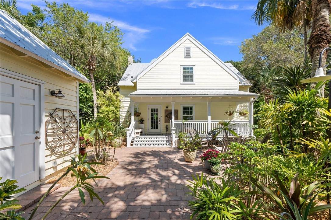 1240 Palmetto Court - Photo 1