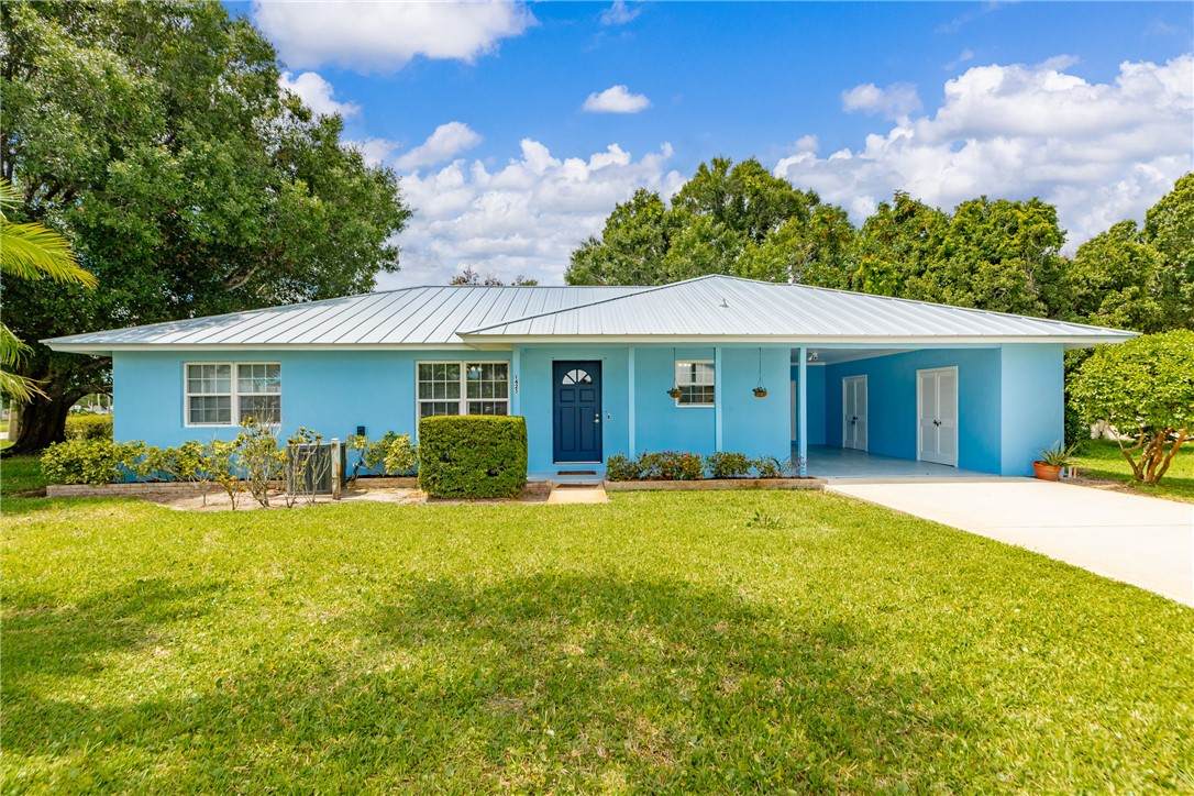 1425 20th Avenue - Photo 1