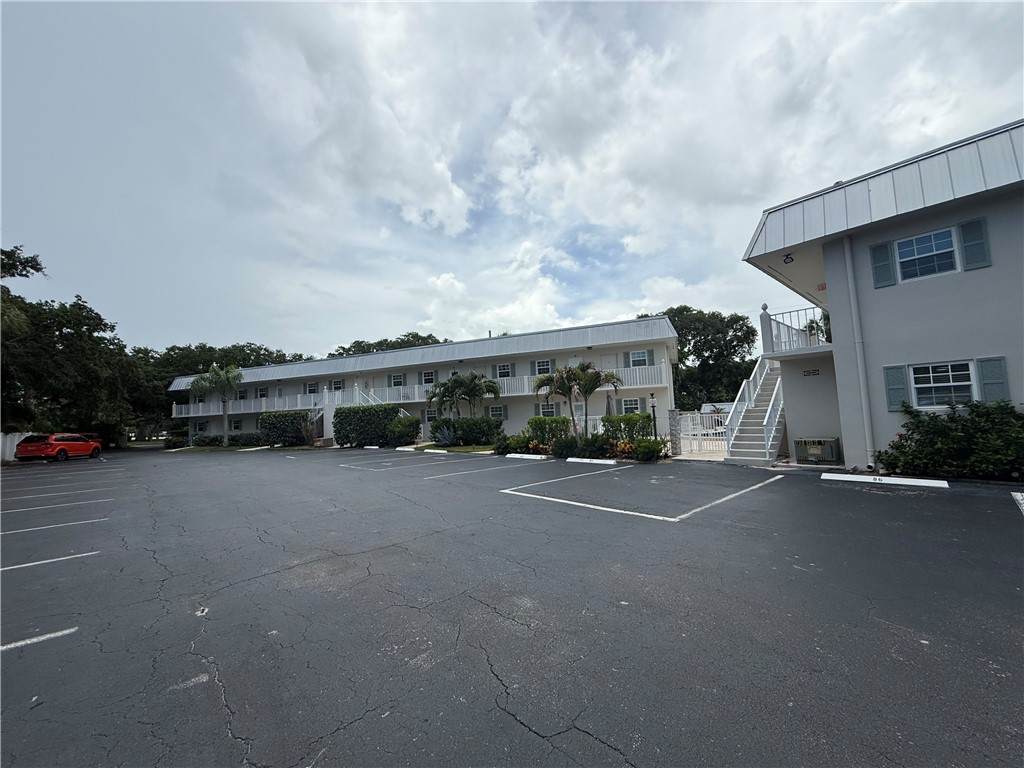 https://bt-photos.global.ssl.fastly.net/indianriver/orig_boomver_1_297679-2.jpg