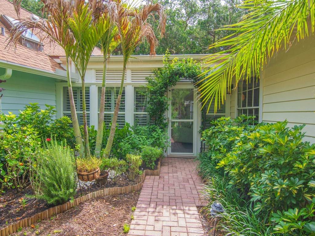 1538 Sabal Court - Photo 1
