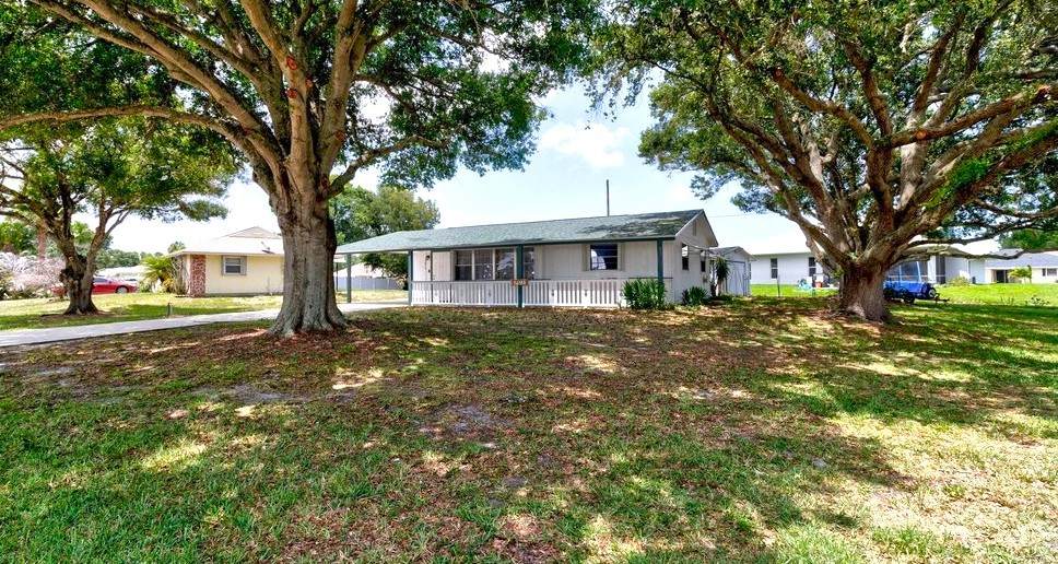 1074 Barber Street - Photo 1