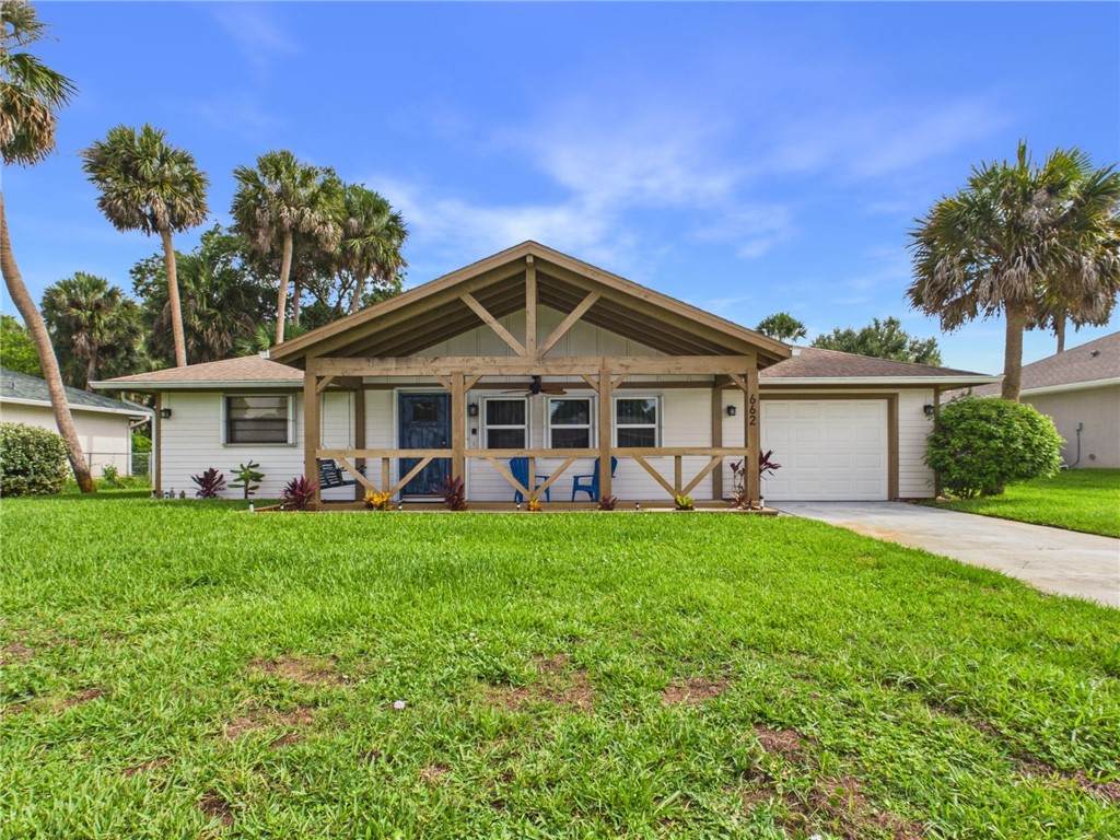 662 Vocelle Avenue - Photo 1