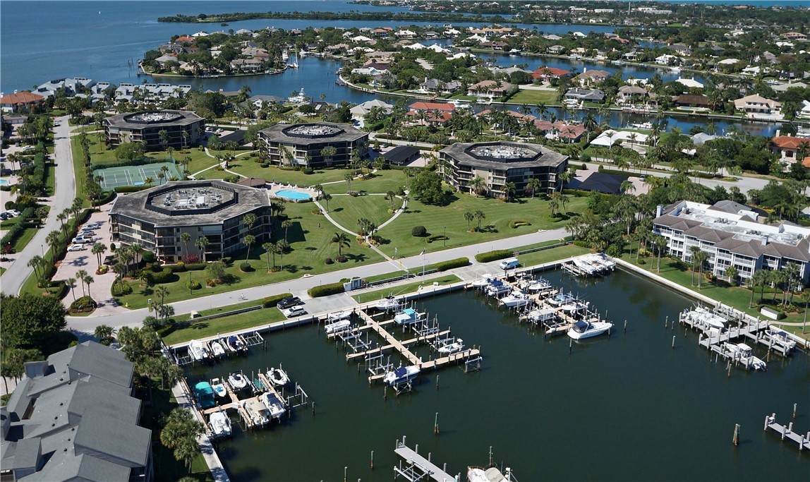 https://bt-photos.global.ssl.fastly.net/indianriver/orig_boomver_1_298315-2.jpg
