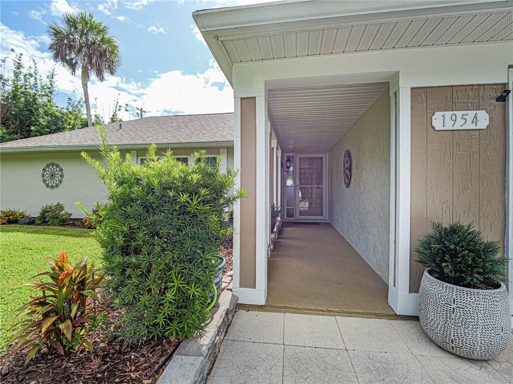 https://bt-photos.global.ssl.fastly.net/indianriver/orig_boomver_1_298401-2.jpg
