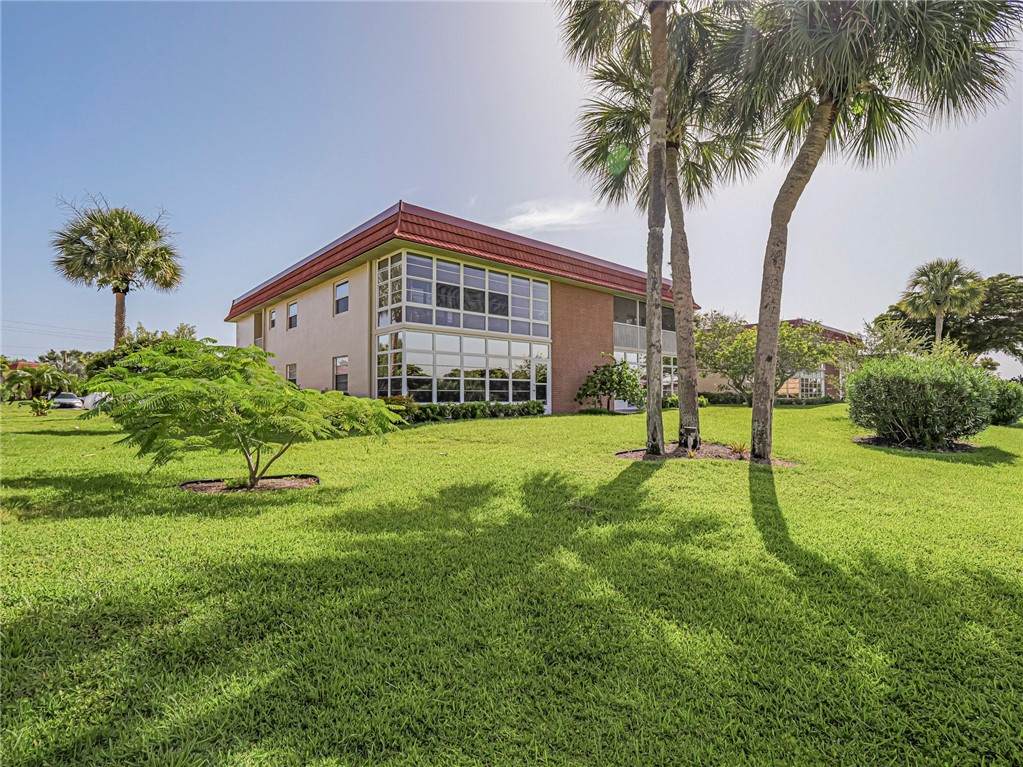 106 Spring Lake Court - Photo 1