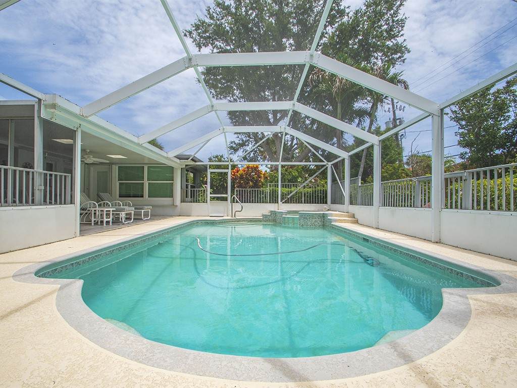 https://bt-photos.global.ssl.fastly.net/indianriver/orig_boomver_1_298852-2.jpg