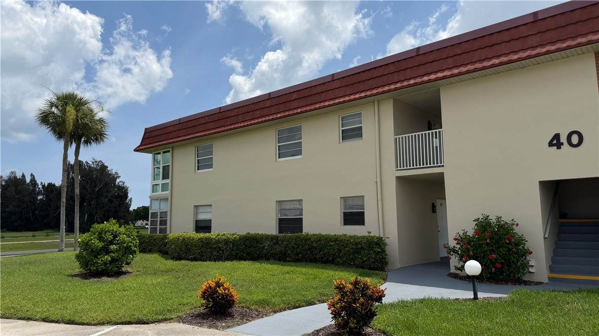 40 Woodland Drive - Photo 1