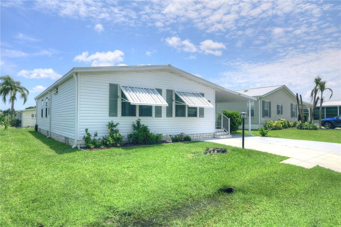 7653 Niantic Avenue - Photo 1