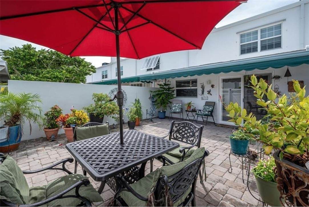 2722 Cardinal Drive - Photo 1