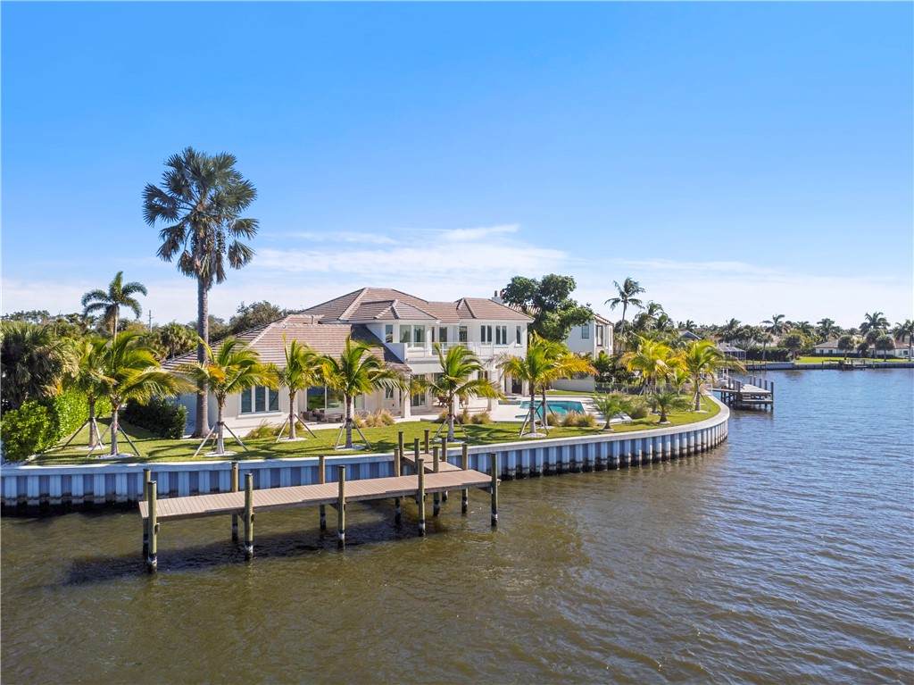 https://bt-photos.global.ssl.fastly.net/indianriver/orig_boomver_1_299017-2.jpg