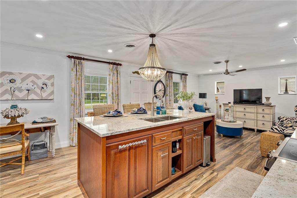 1635 35th Avenue - Photo 1