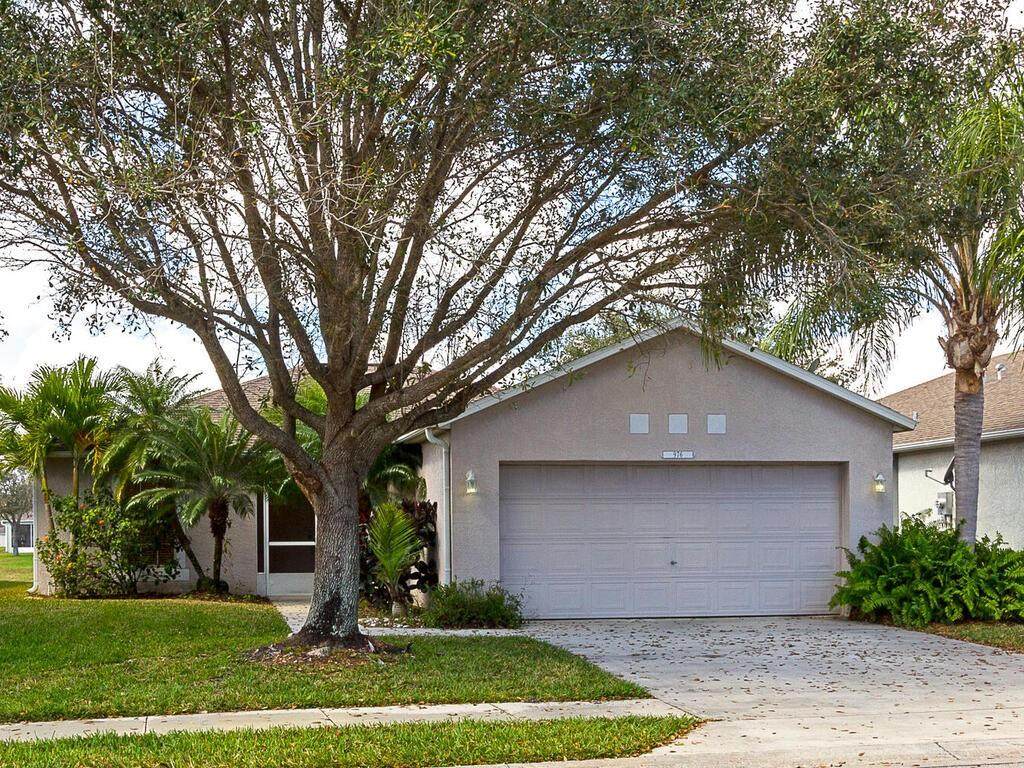 976 13th Square - Photo 1