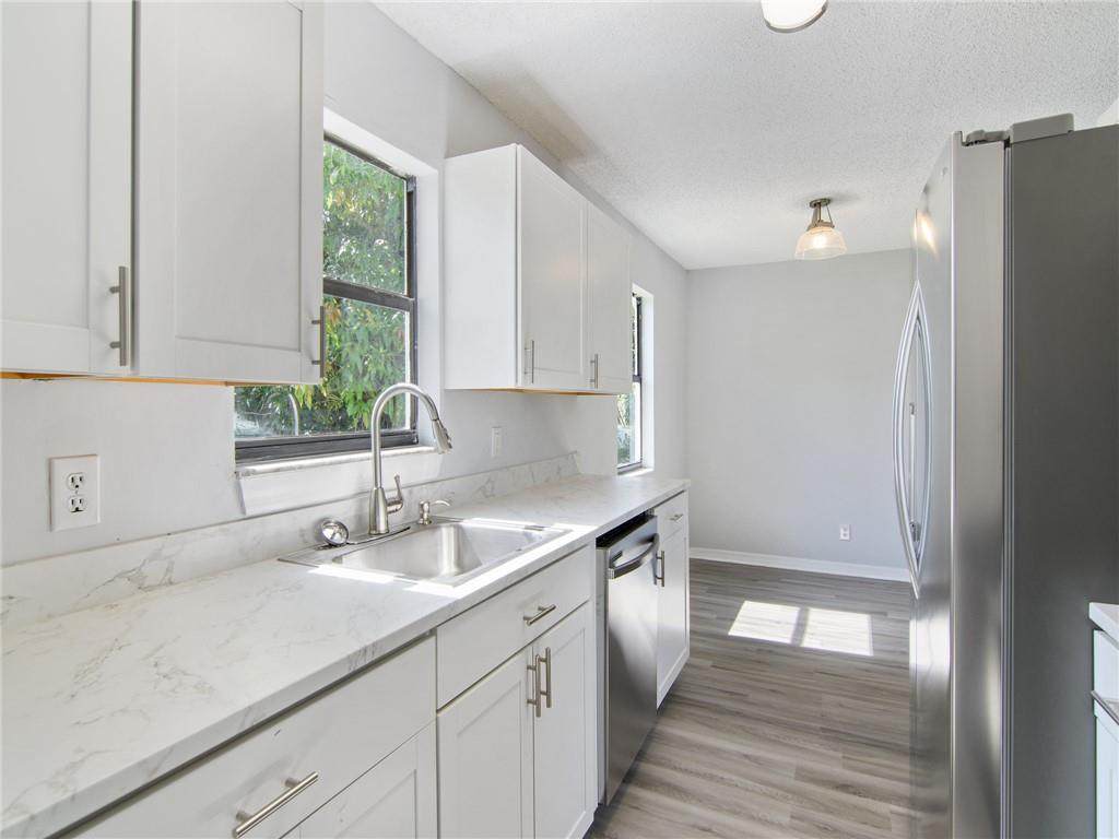 1185 11th Street - Photo 1