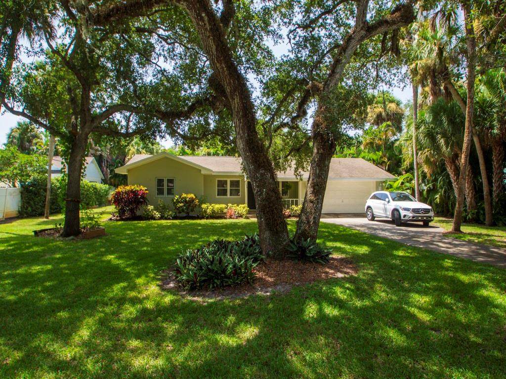 650 Bougainvillea Lane - Photo 1