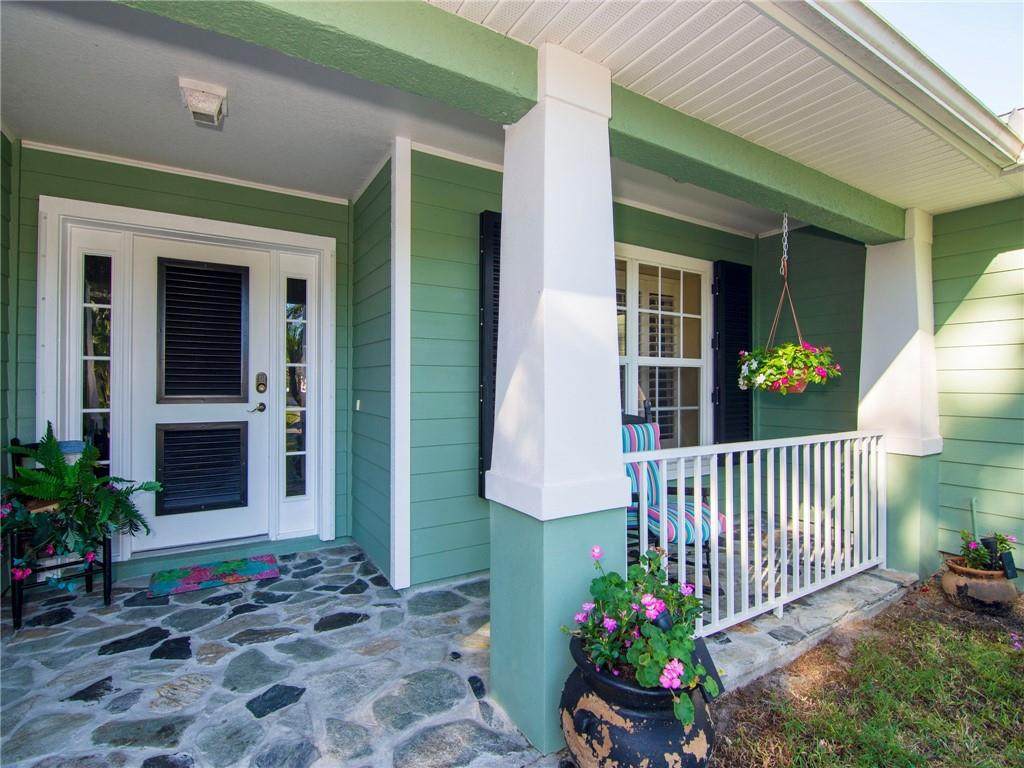 1521 Ridgely Lane - Photo 1