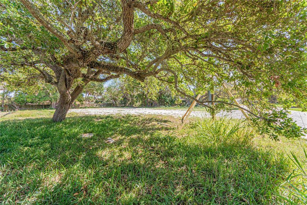 4600 Sunset Drive - Photo 1