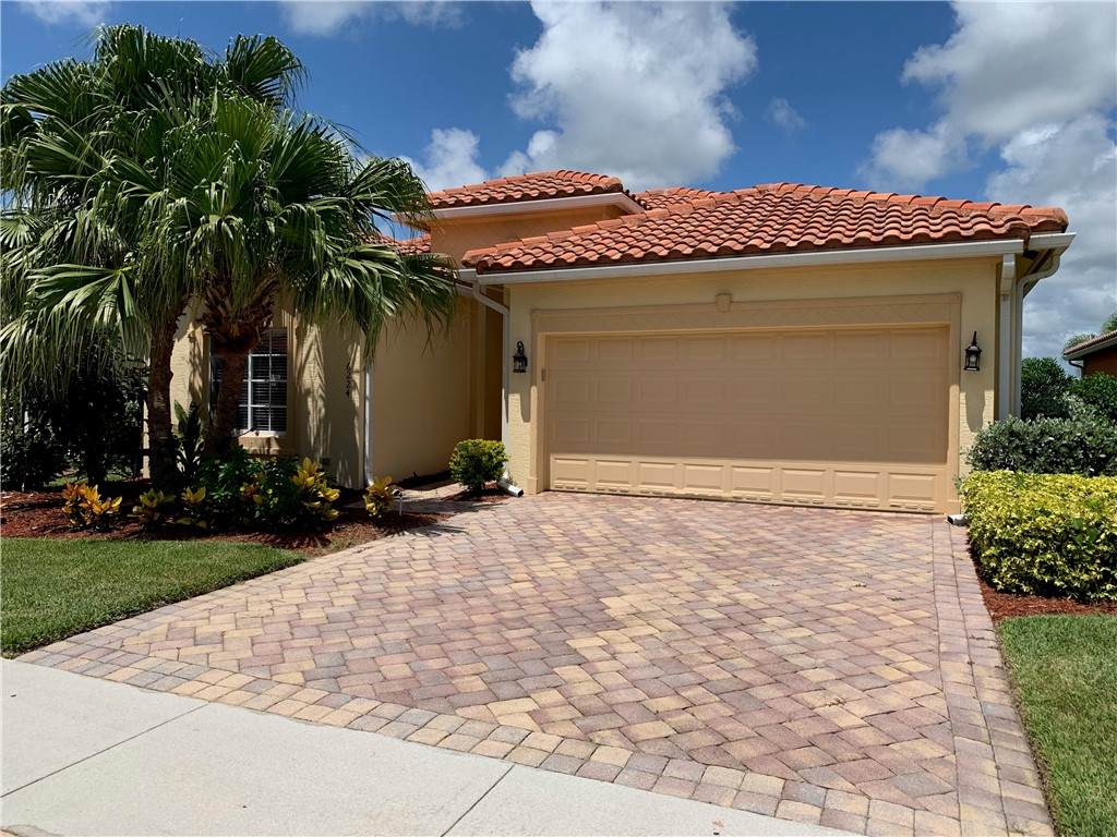 6224 Dorchester Way - Photo 1