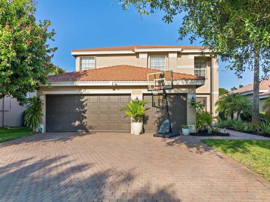 2009 Grey Falcon Circle - Photo 1
